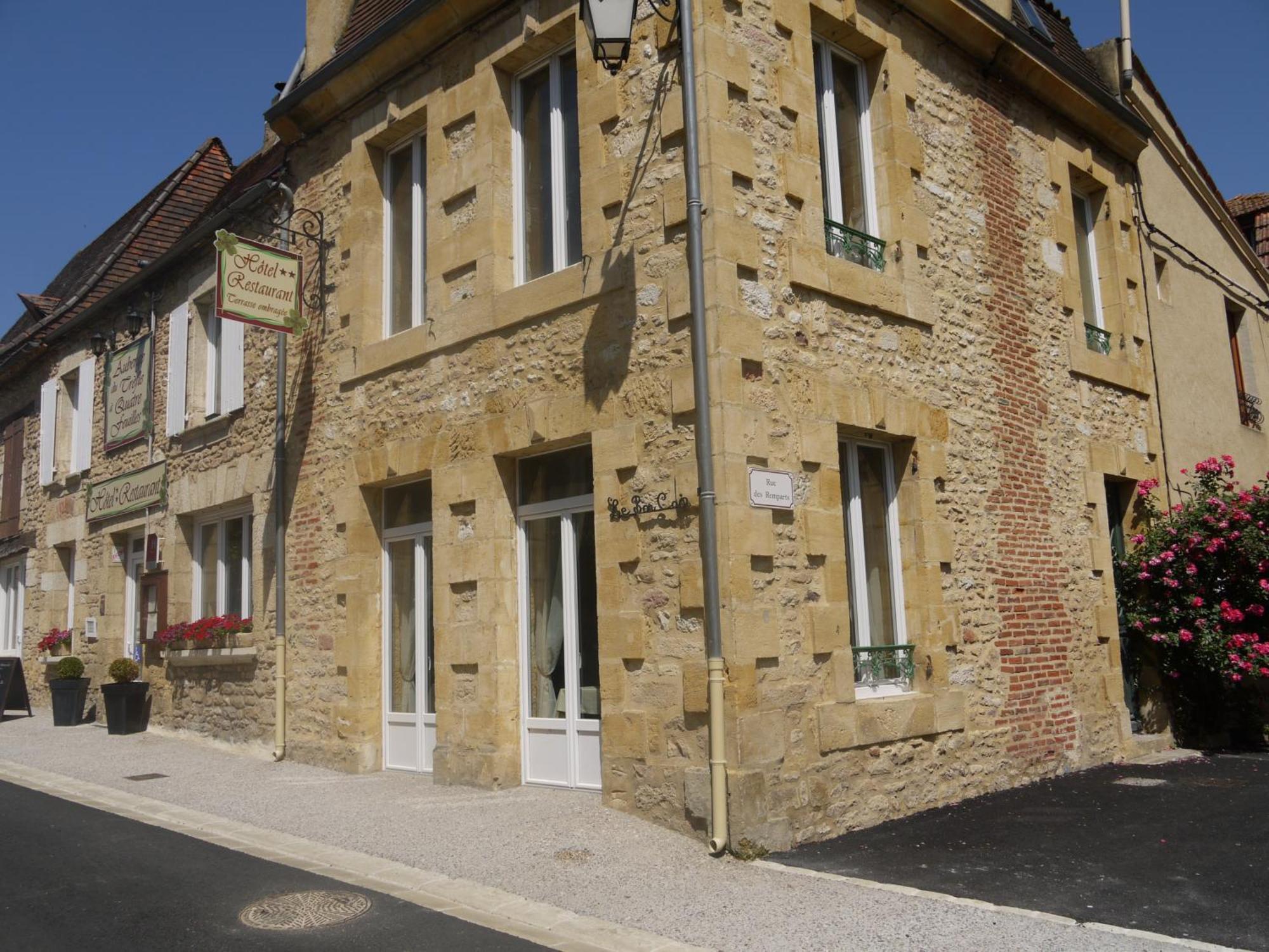 Hotel Le Trèfle à Quatre Feuilles à Siorac-en-Périgord Extérieur photo